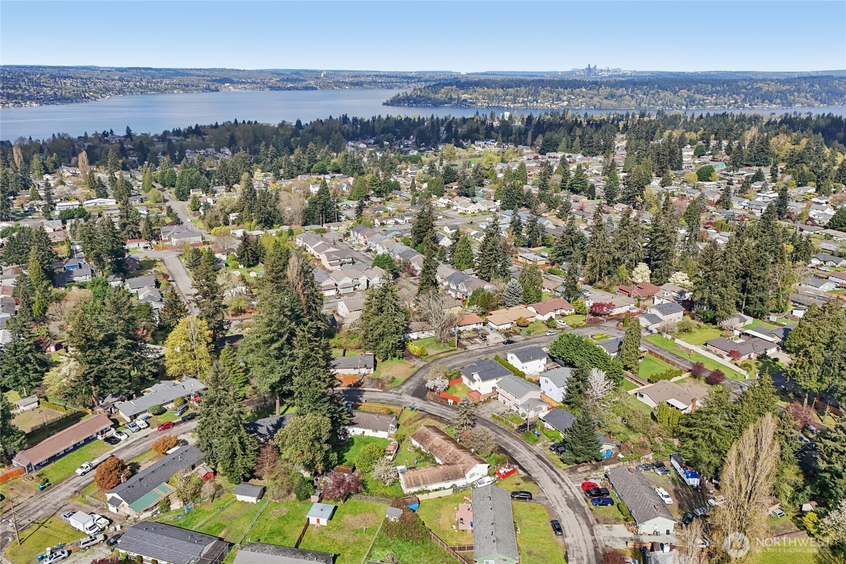 2008 Harrington Circle Northeast Renton, WA 98056 - Photo 7 of 24