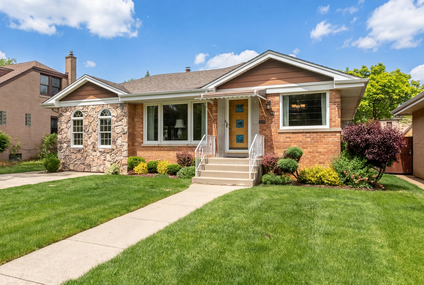 108 Imperial Street Park Ridge, IL 60068 - Photo 2 of 34