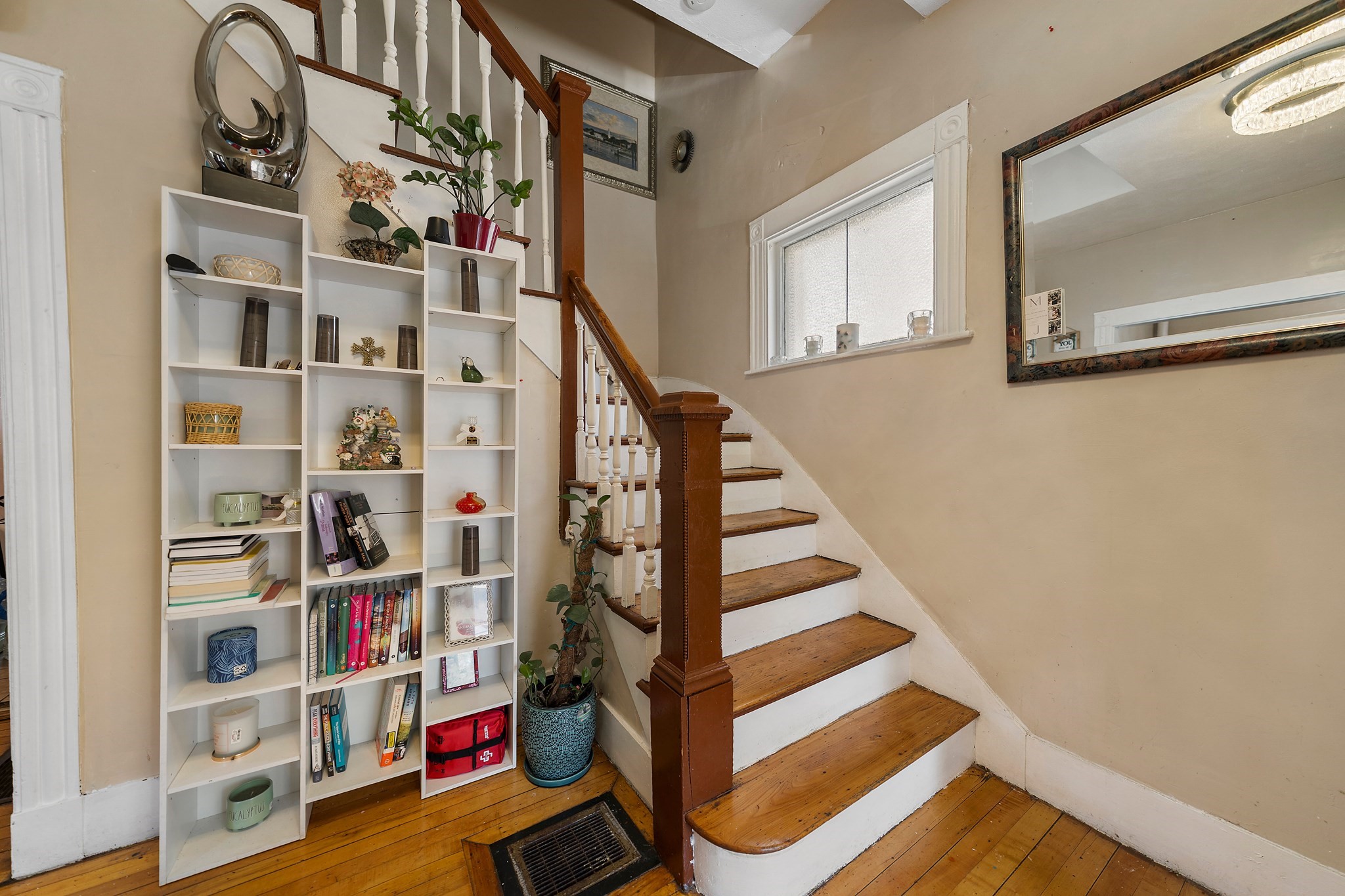 40 Baker Road Everett, MA 02149 - Photo 4 of 32 Gallery Image 4