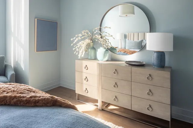 $2,700,000 | 435 North Michigan Avenue, Unit 1303, Chicago, IL 60611