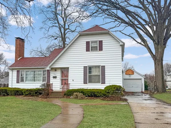 $159,900 | 243 West Patton Street, Paxton, IL 60957