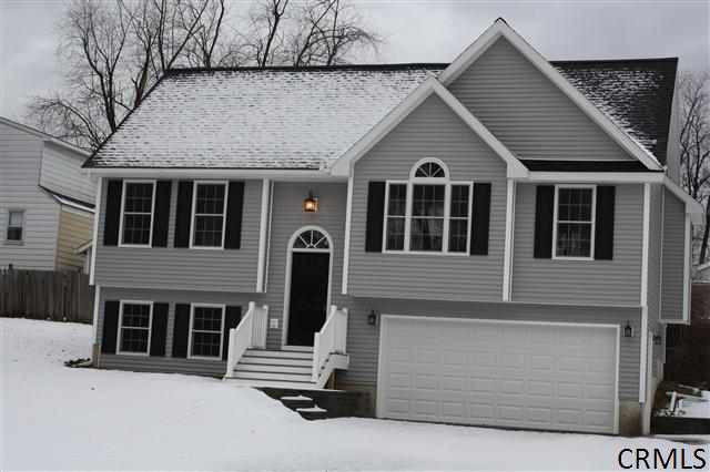 25 A Rugby Road East Greenbush, NY 12061 - Photo 1 of 12 Photo 1