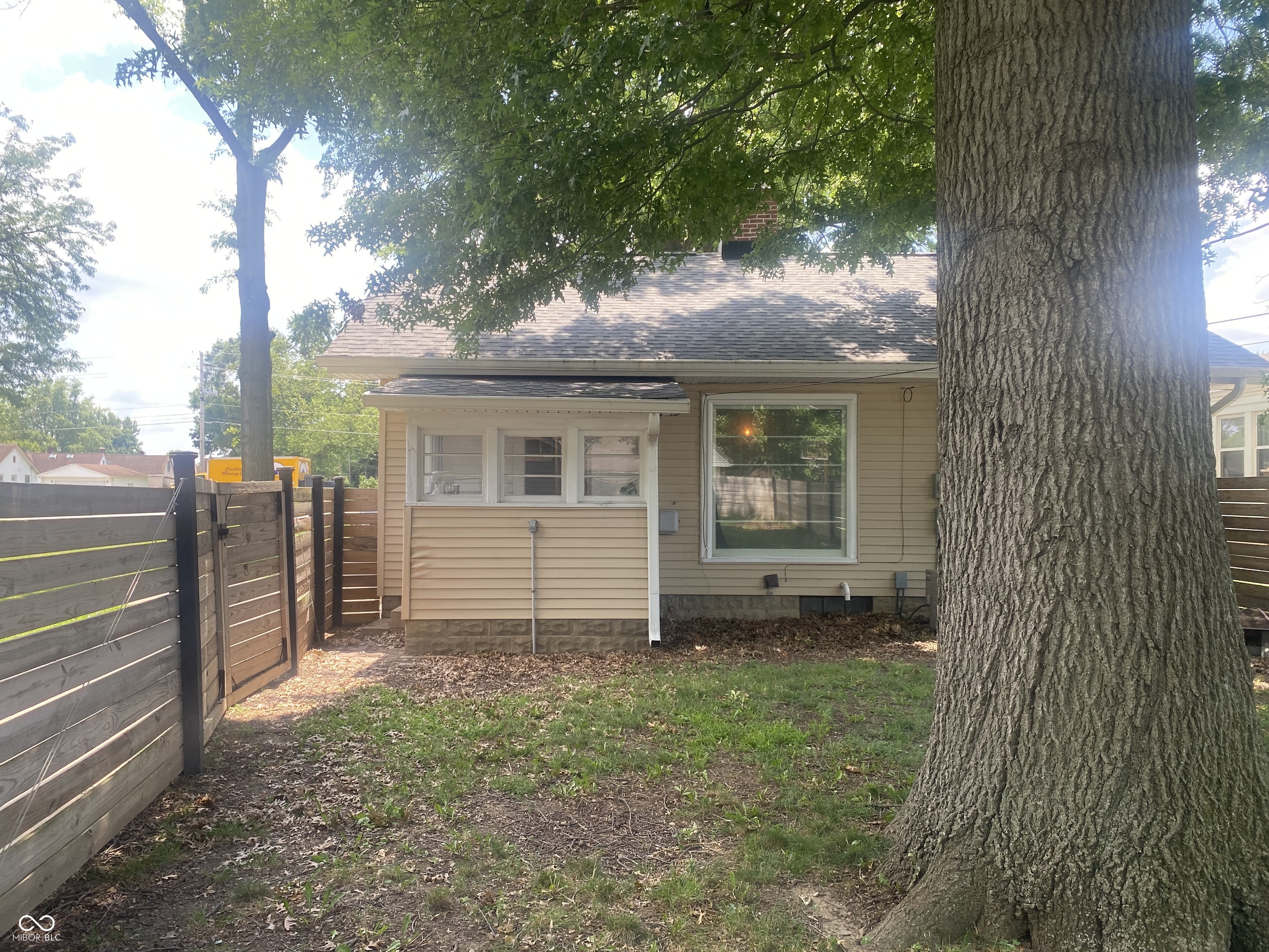 5220 Crawfordsville Road Speedway, IN 46224 - Photo 23 of 24