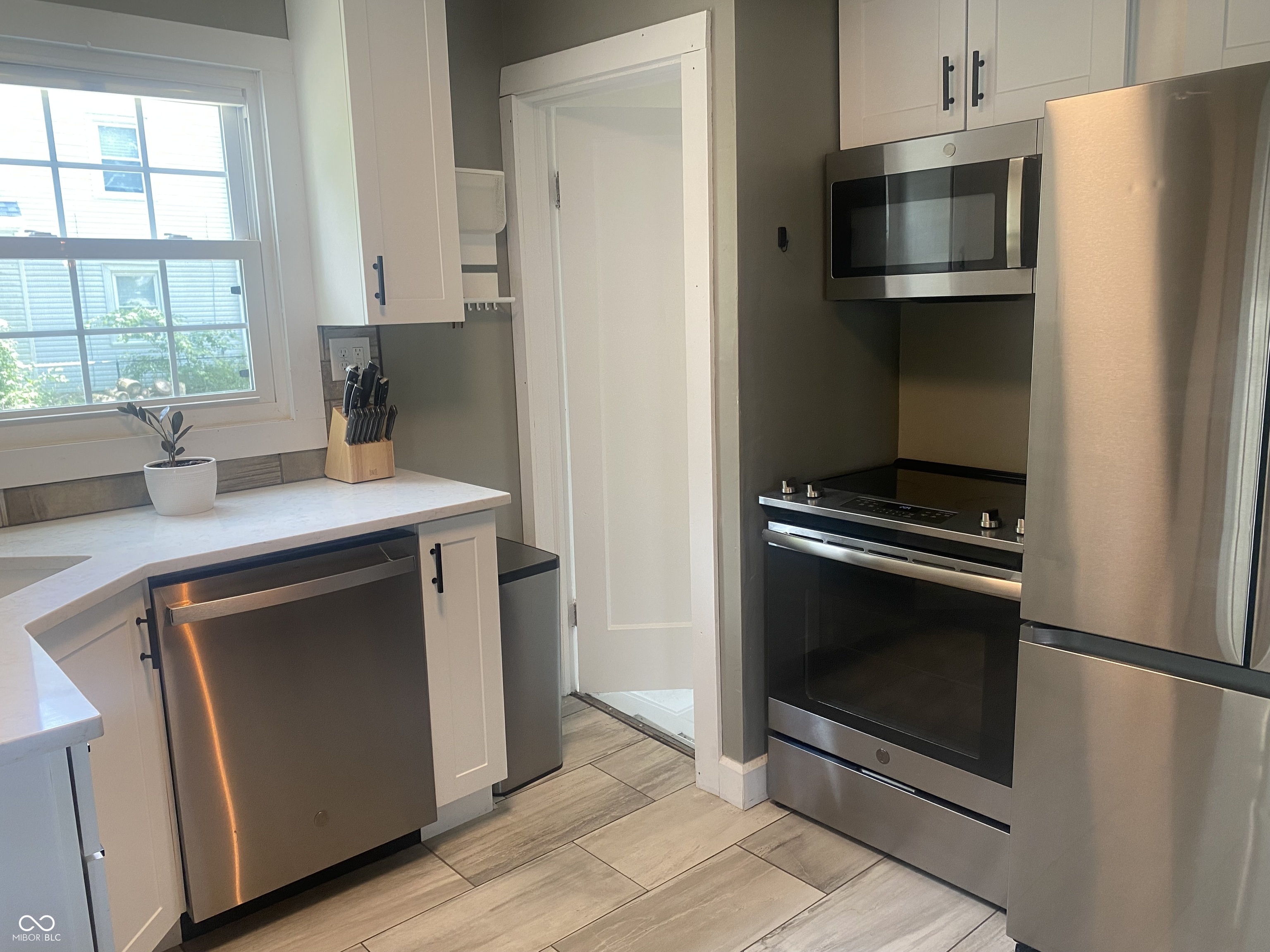 5220 Crawfordsville Road Speedway, IN 46224 - Photo 10 of 24