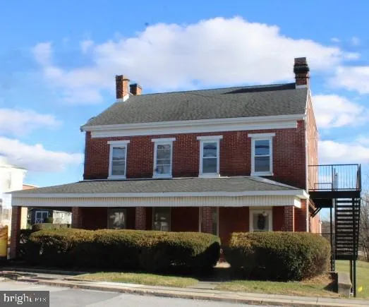 $975 | 1 South Main Street, Loganville, PA 17360