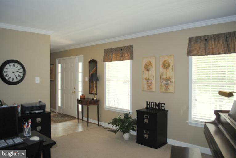 1108 Top Ridge Court Gambrills, MD 21054 - Photo 21 of 30 Living Room