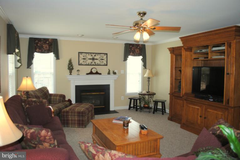 1108 Top Ridge Court Gambrills, MD 21054 - Photo 10 of 30 Family Room