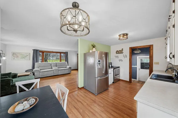 $299,000 | 404 Sherwood Avenue, Three Oaks, MI 49128