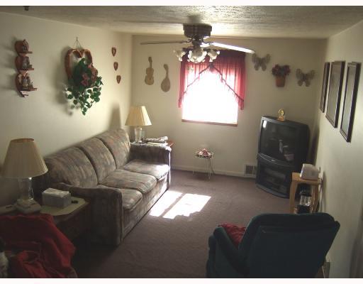 1900 Marshall Road Monaca, PA 15061 - Photo 4 of 6 Den/Family/Great Room.