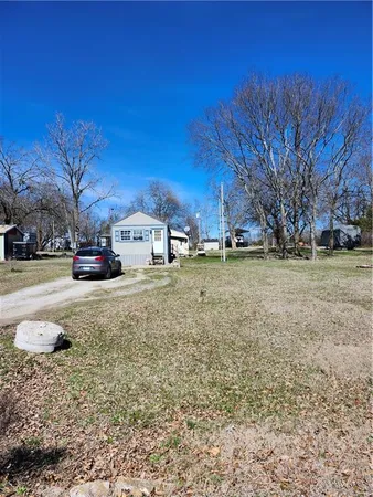 $150,000 | 53 Deepwoods Drive, Linn Valley, KS 66040