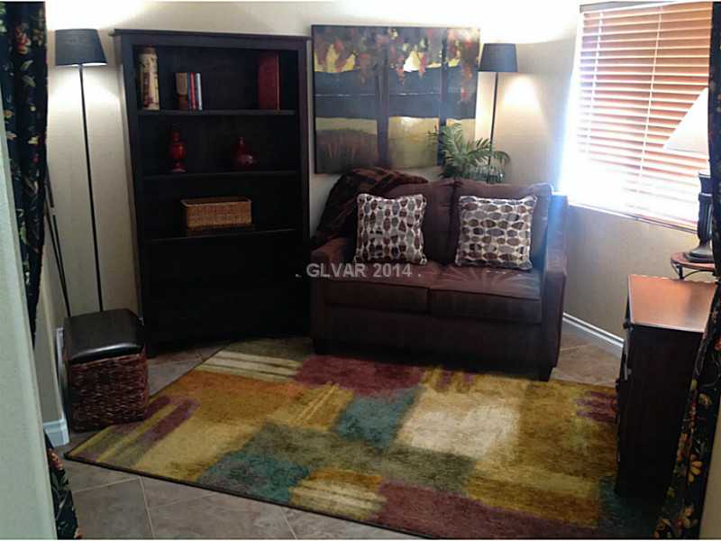 222 Camelback Ridge Avenue Henderson, NV 89012 - Photo 11 of 24 Property Photo.