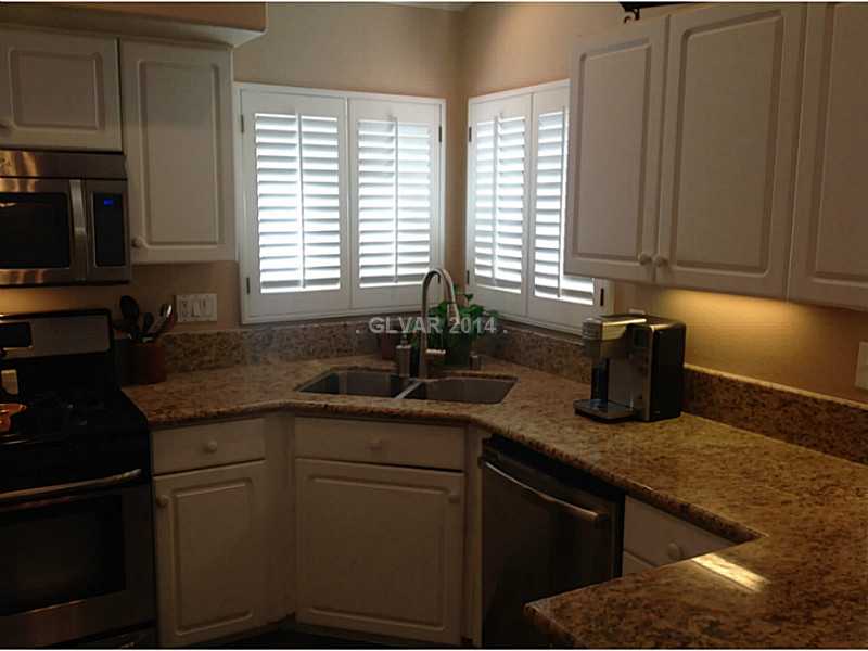222 Camelback Ridge Avenue Henderson, NV 89012 - Photo 9 of 24 Property Photo.