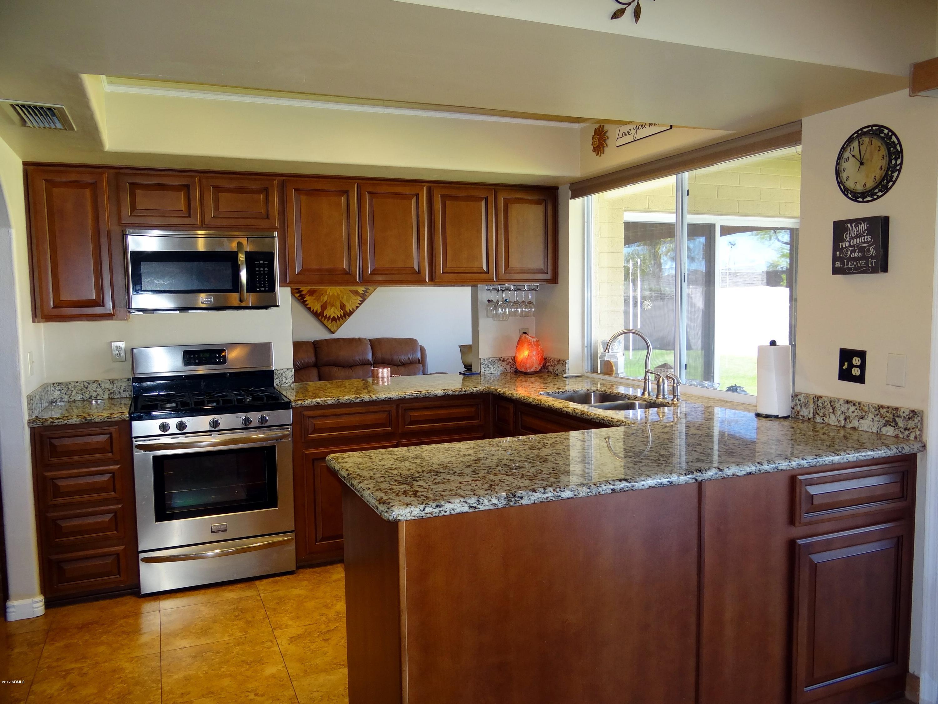 2512 East Mountain View Road Phoenix, AZ 85028 - Photo 11 of 34 KITCHEN