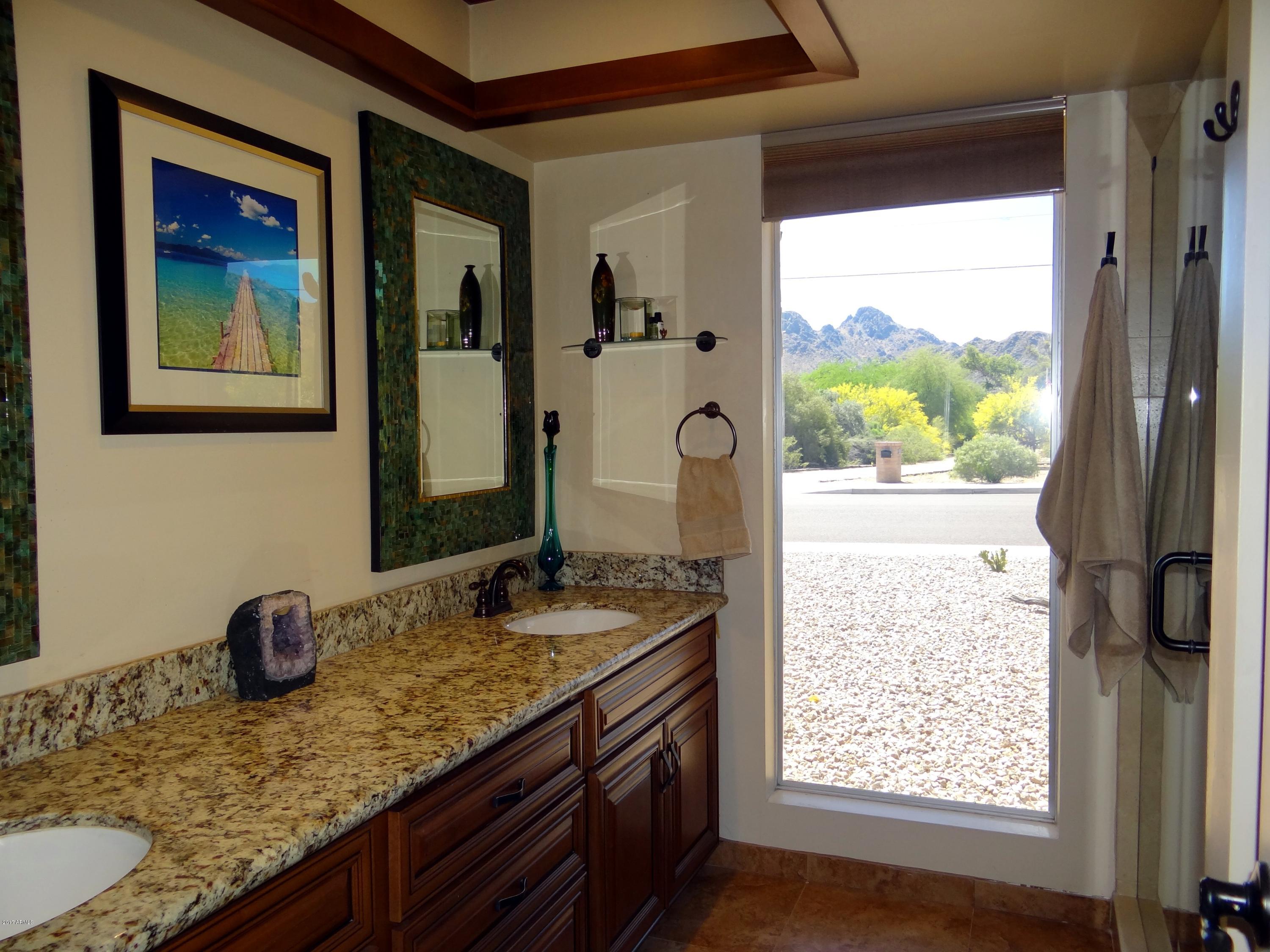 2512 East Mountain View Road Phoenix, AZ 85028 - Photo 17 of 34 MASTER BATH