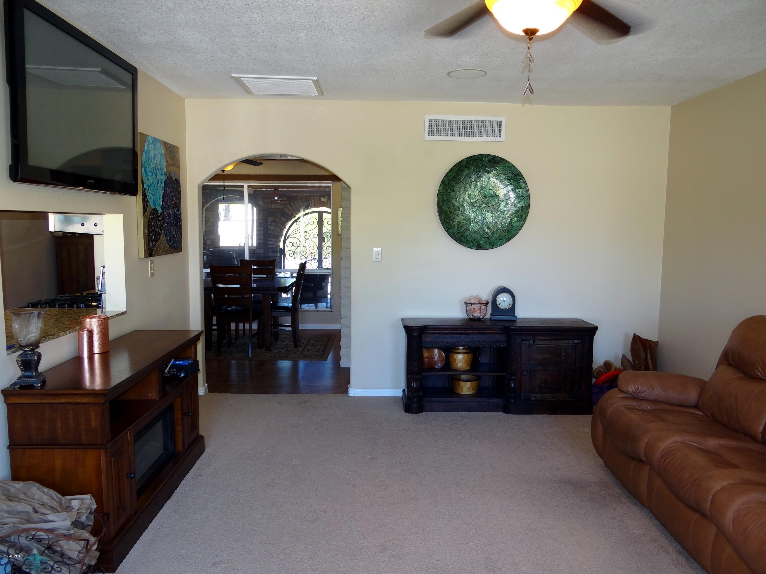 2512 East Mountain View Road Phoenix, AZ 85028 - Photo 6 of 34 FORMAL LIVING ROOM