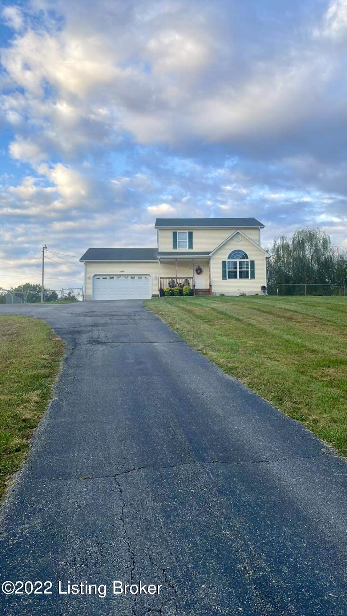 464 Ritchie Drive Brandenburg, KY 40108 - Photo 3 of 33 Screen Shot 2022-10-06 at 2.30.03 PM
