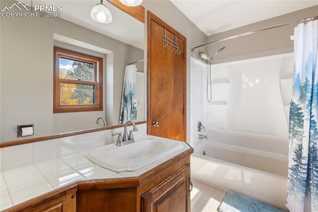 356 Spring Valley Drive Divide, CO 80814 - Photo 31 of 50 Upper level bathroom