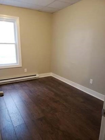 496 4th Street Fall River, MA 02721 - Photo 6 of 8