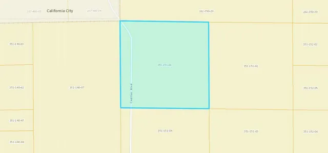 a picture of a bathroom with a picture