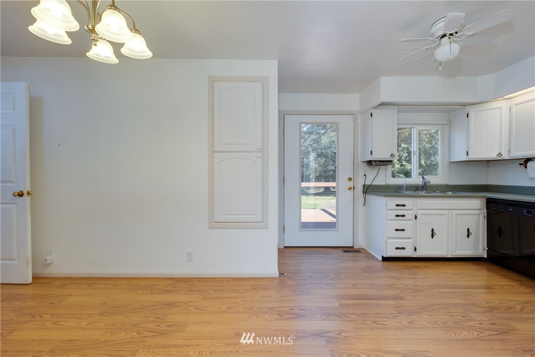 3003 Harris Road Southeast Port Orchard, WA 98366 - Photo 14 of 33 Gallery Image 14