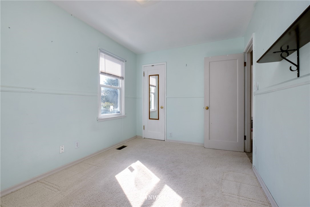 3003 Harris Road Southeast Port Orchard, WA 98366 - Photo 19 of 33 Gallery Image 19