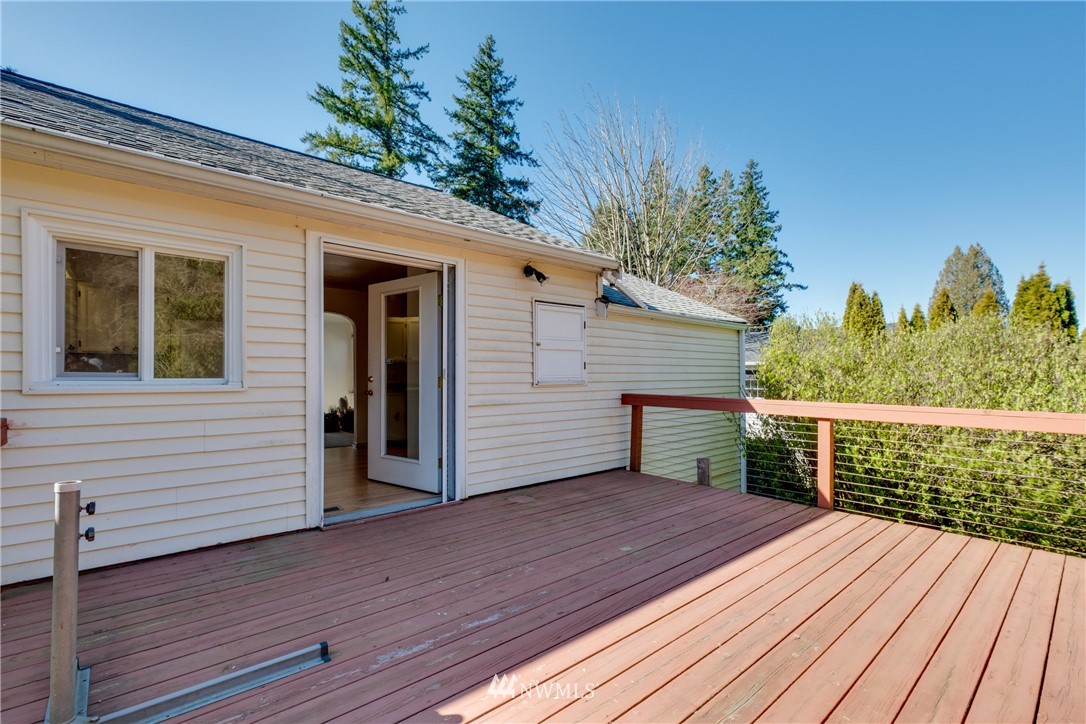 3003 Harris Road Southeast Port Orchard, WA 98366 - Photo 3 of 33 Gallery Image 3