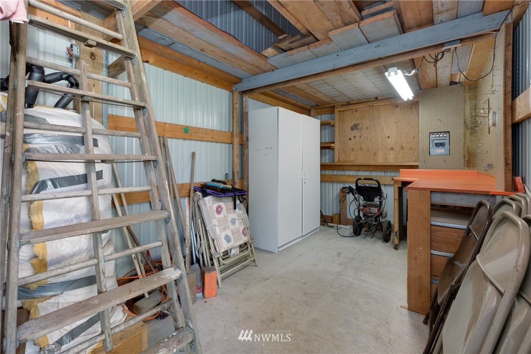 3003 Harris Road Southeast Port Orchard, WA 98366 - Photo 26 of 33 Gallery Image 26