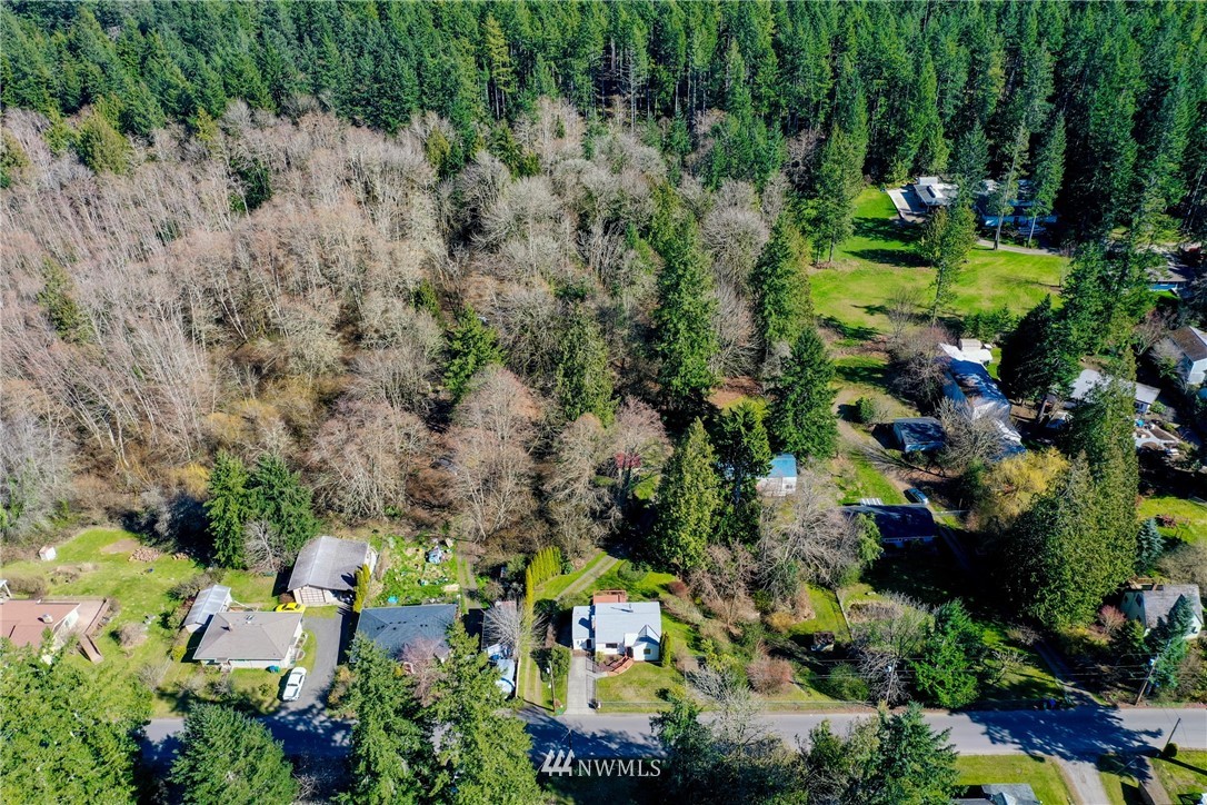3003 Harris Road Southeast Port Orchard, WA 98366 - Photo 7 of 33 Gallery Image 7
