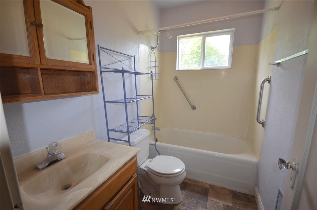 3555 Lummi Shore Road Bellingham, WA 98226 - Photo 15 of 23