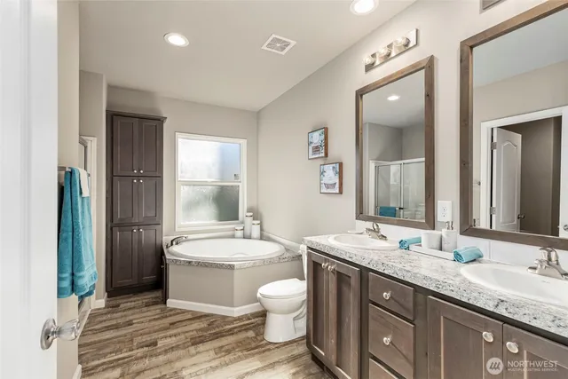 $2,490 | 39001 Northeast Shoreview Drive, Hansville, WA 98340