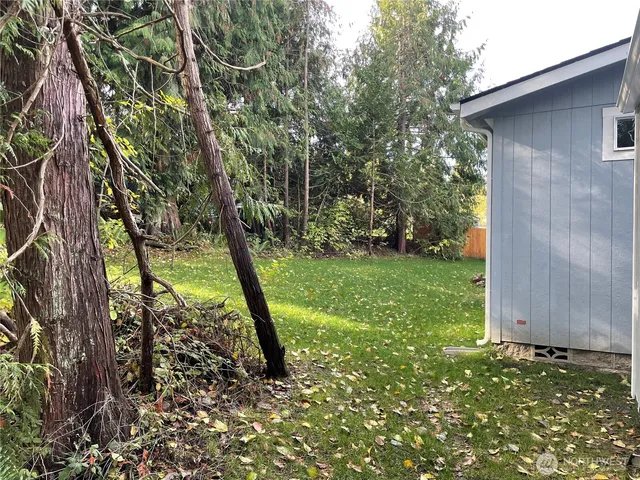 $2,850 | 39001 Northeast Shoreview Drive, Hansville, WA 98340