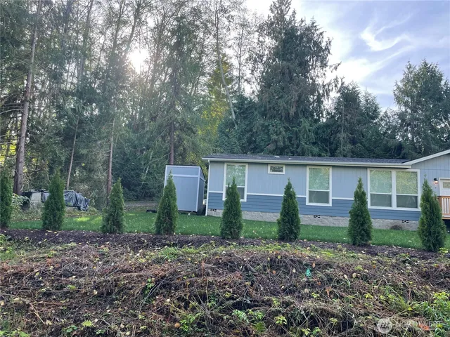 $2,850 | 39001 Northeast Shoreview Drive, Hansville, WA 98340