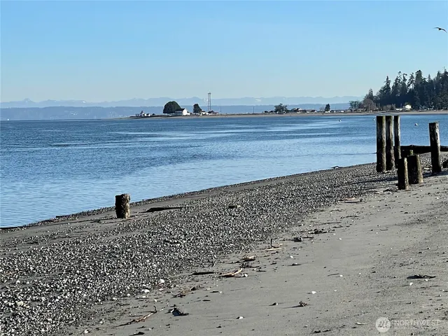 $2,490 | 39001 Northeast Shoreview Drive, Hansville, WA 98340