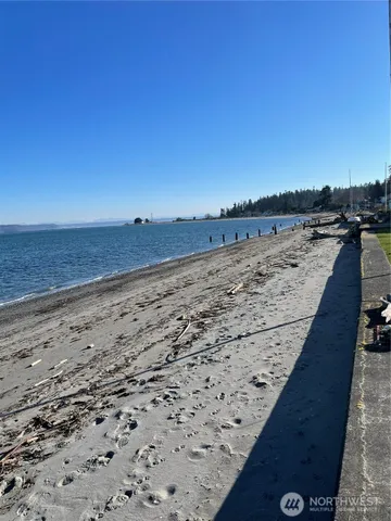 $2,490 | 39001 Northeast Shoreview Drive, Hansville, WA 98340