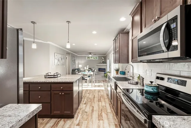 $2,850 | 39001 Northeast Shoreview Drive, Hansville, WA 98340