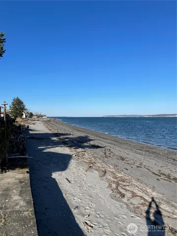 $2,490 | 39001 Northeast Shoreview Drive, Hansville, WA 98340