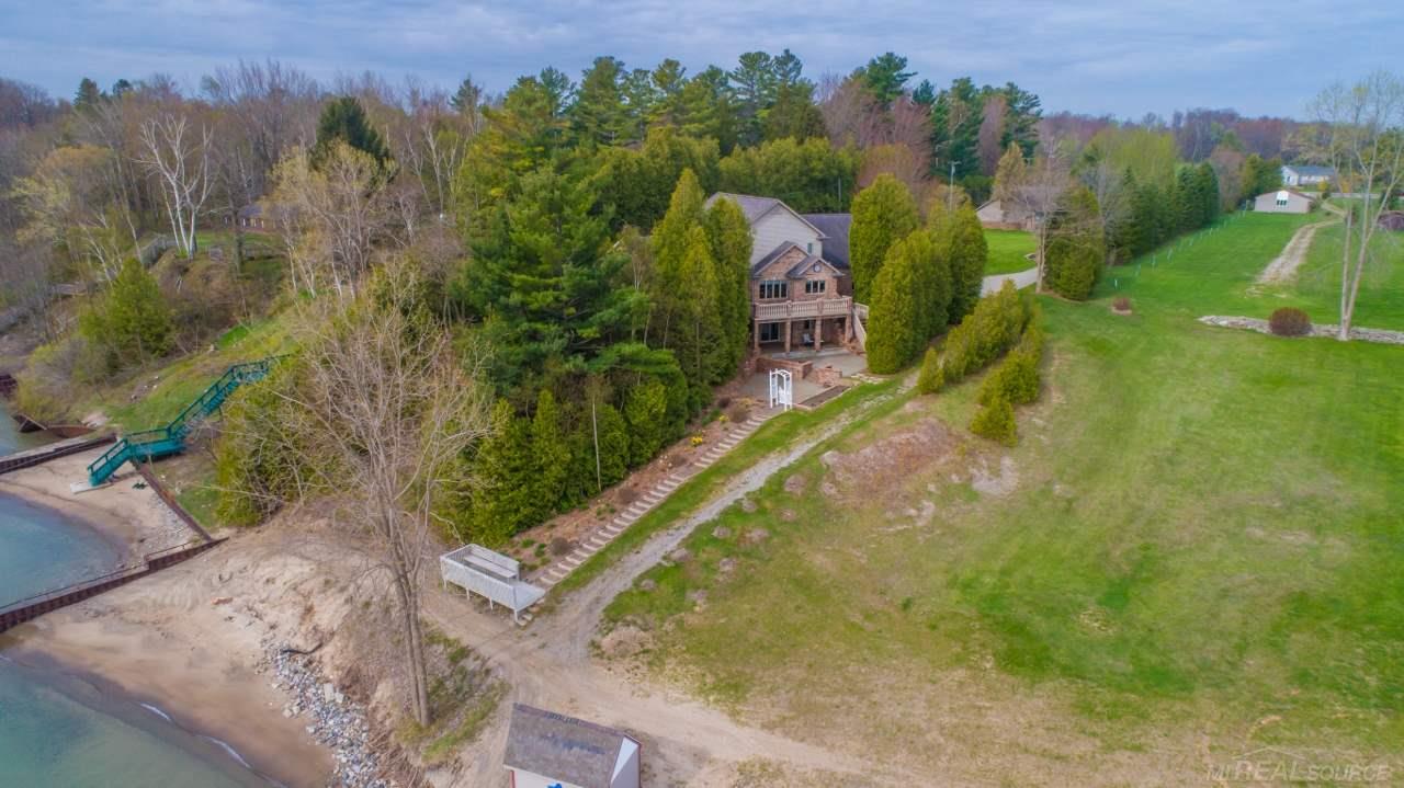 2601 Lakeshore Road Applegate, MI 48401 - Photo 69 of 71