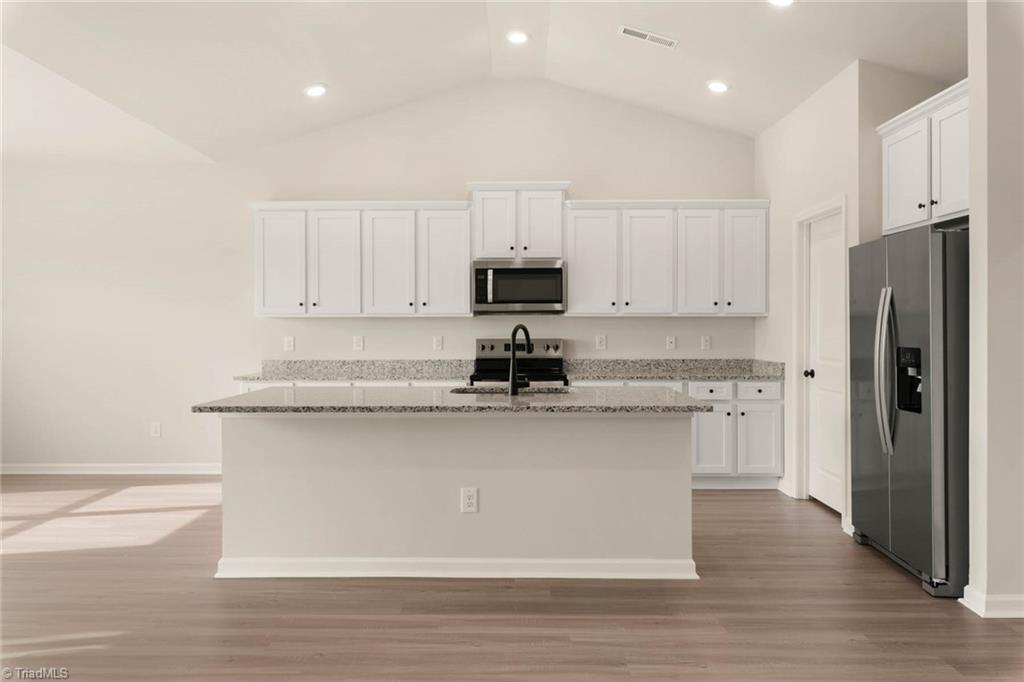 239 Macintosh Drive King, NC 27021 - Photo 4 of 26
