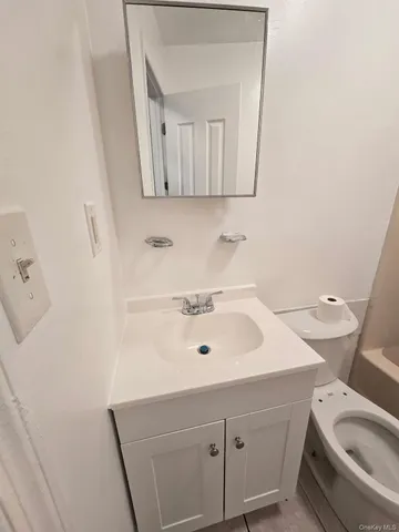 $3,500 | 528 B 32nd Street, Unit 2 | Bayswater