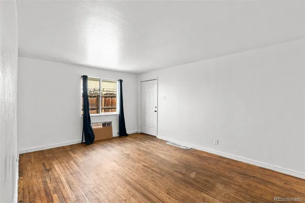 $650,000 | 1101 Akron Street, Aurora, CO 80010