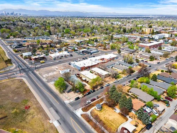 $650,000 | 1101 Akron Street, Aurora, CO 80010