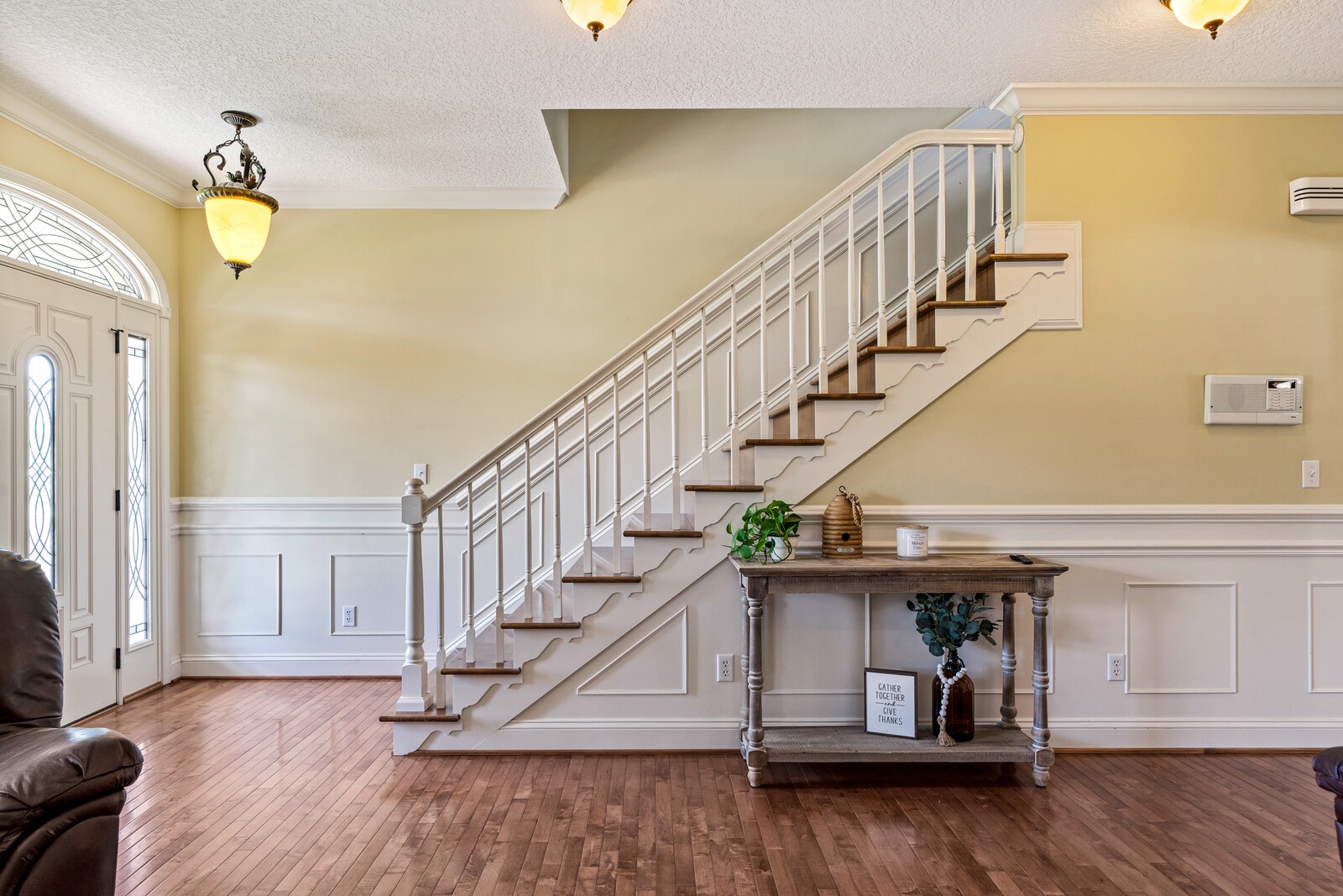 839 Corolla Road Sparta, TN 38583 - Photo 3 of 50 a view of entryway and hall with wooden floor