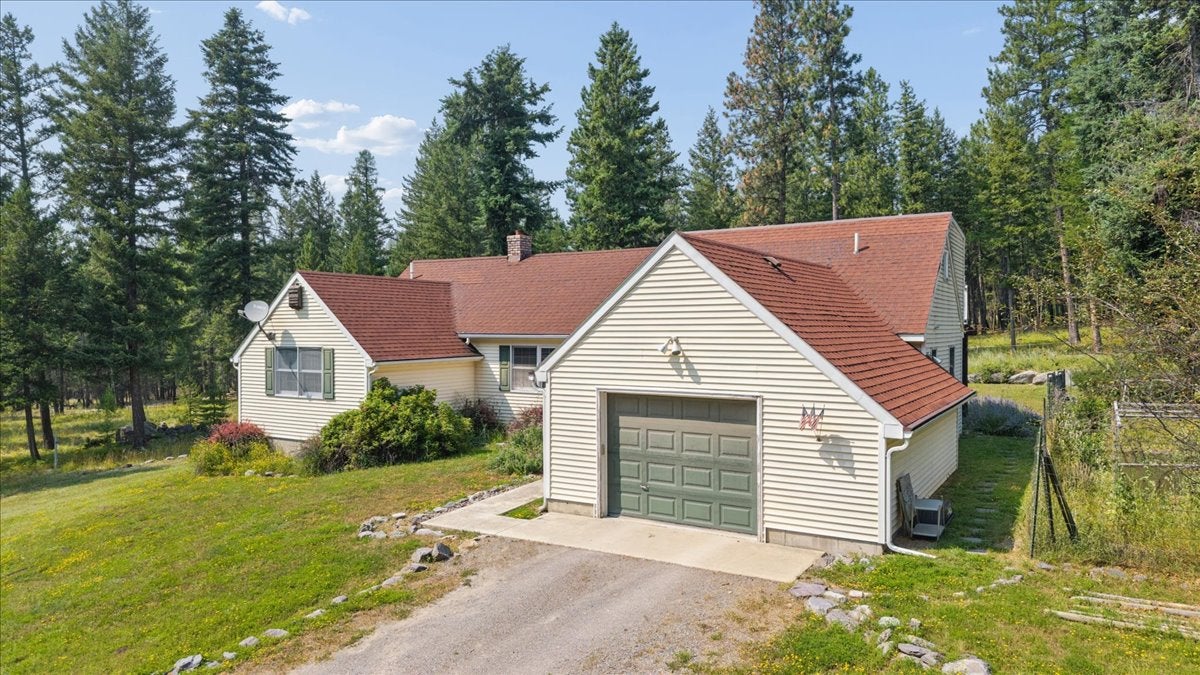 694 Boulder Ridge Trail Columbia Falls, MT 59912 - Photo 3 of 41 Gallery Image 3