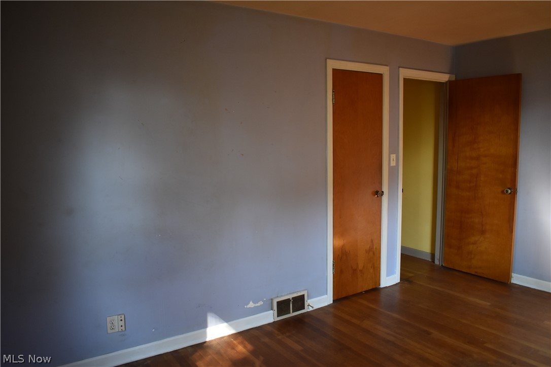 2663 Canton Road Akron, OH 44312 - Photo 12 of 35