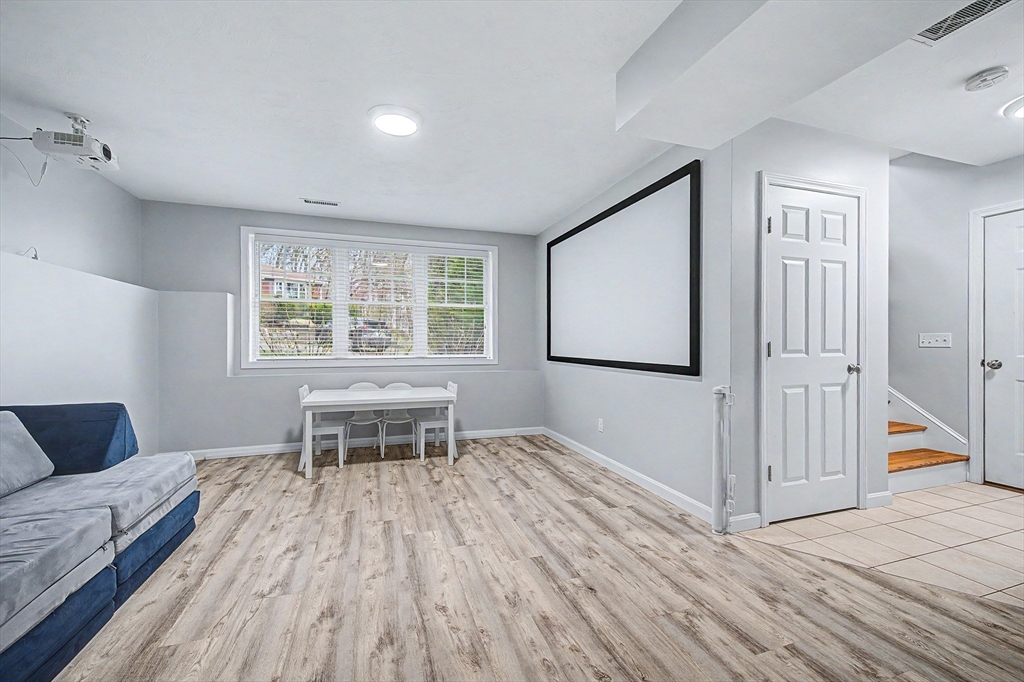 7 Cadman Street Worcester, MA 01604 - Photo 29 of 42