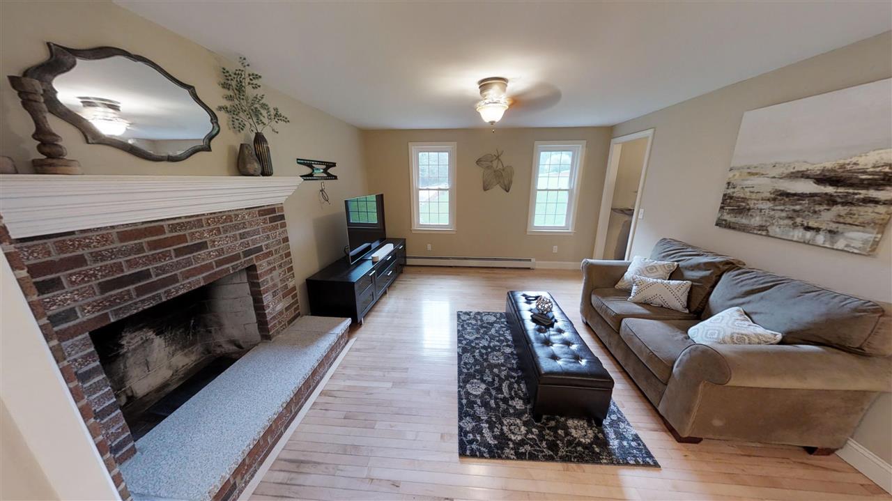 16 Coventry Road Atkinson, NH 03811 - Photo 14 of 34