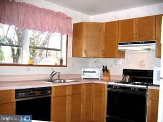 697 Pembroke Road Rydal, PA 19046 - Photo 3 of 6