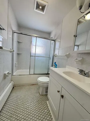 $2,750 | Undisclosed Address, Mineola, NY 11501
