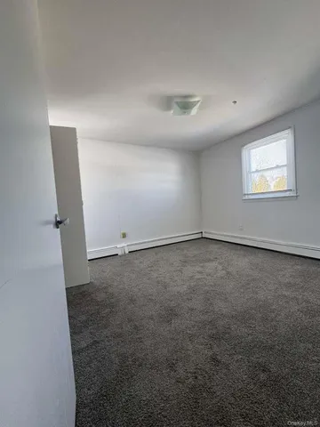 $2,750 | Undisclosed Address, Mineola, NY 11501