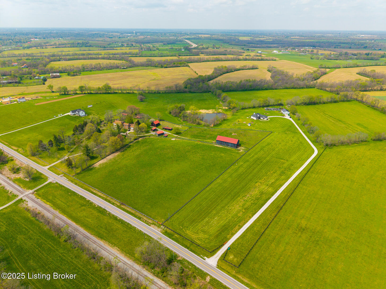 1660 Cropper Road Shelbyville, KY 40065 - Photo 51 of 61 DJI_20250419134046_0348_D
